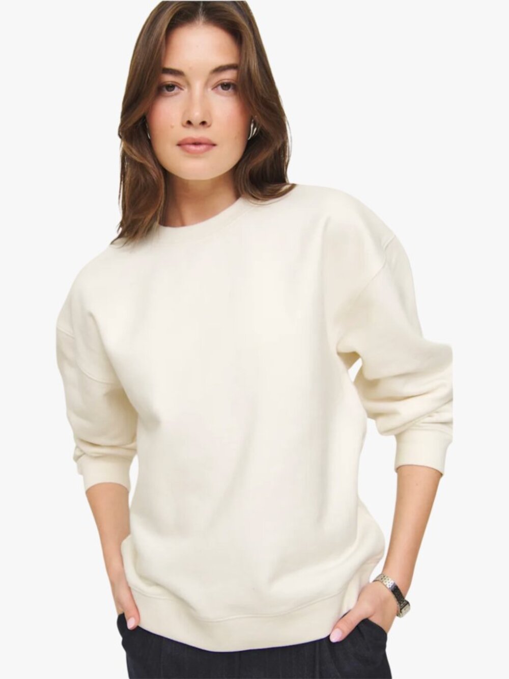 REFORMATION | 100% COTTON "EMMA" CLASSIC CREWNECK SWEATSHIRT IN FIOR DI LATTE